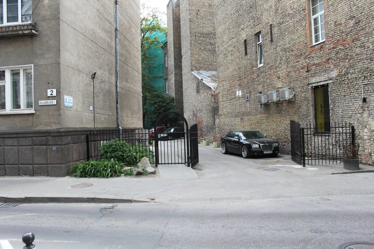 Апартаменты Old Town Basement Apartments Вильнюс