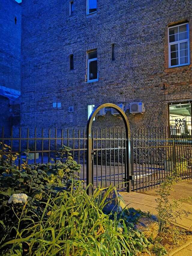 Апартаменты Old Town Basement Apartments Вильнюс-5